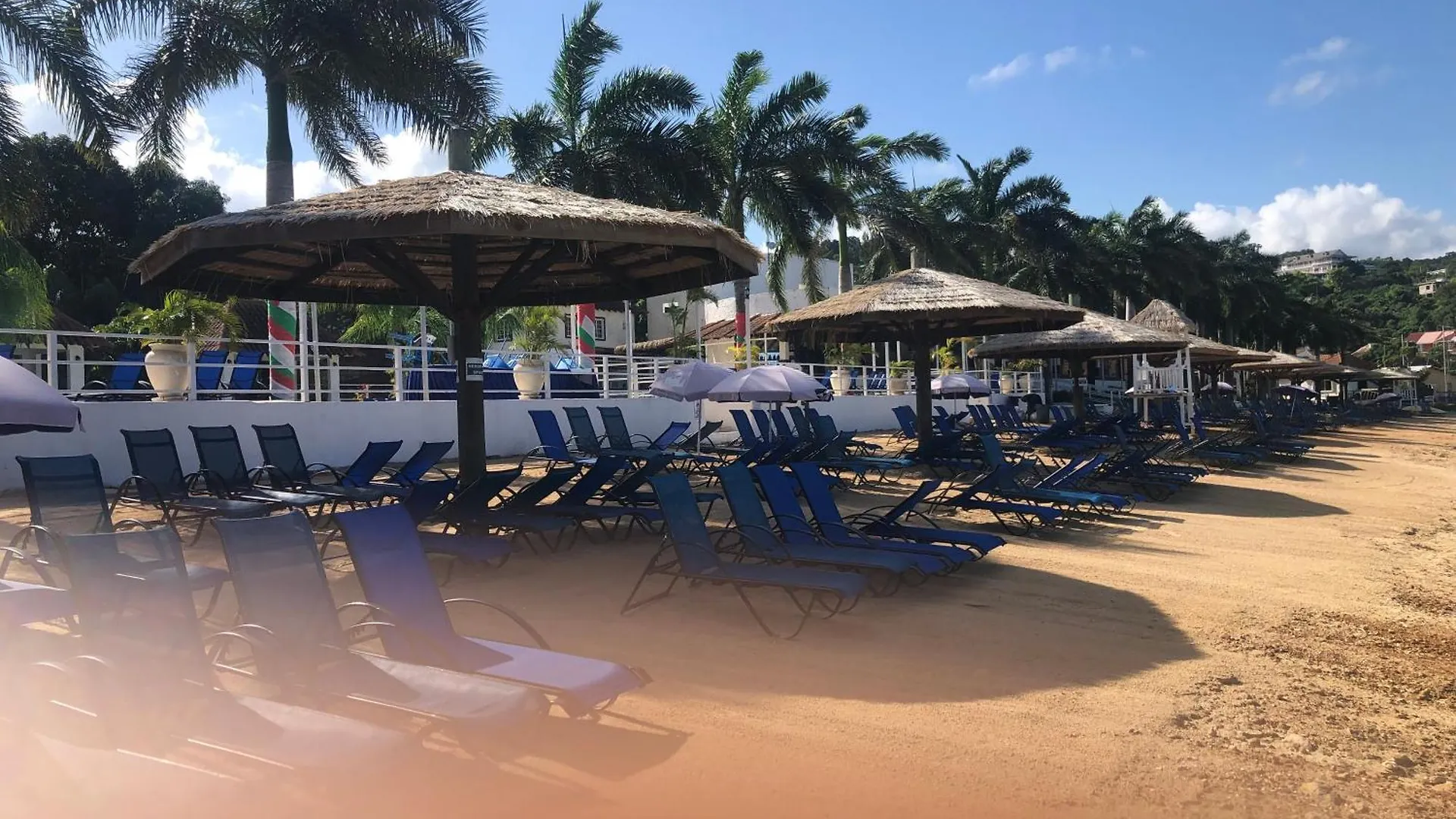 Ocean View With Free Beach Access, Pool And Water Park Discovery Bay Apartment